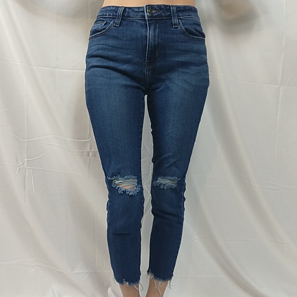 Skinny ripped jeans